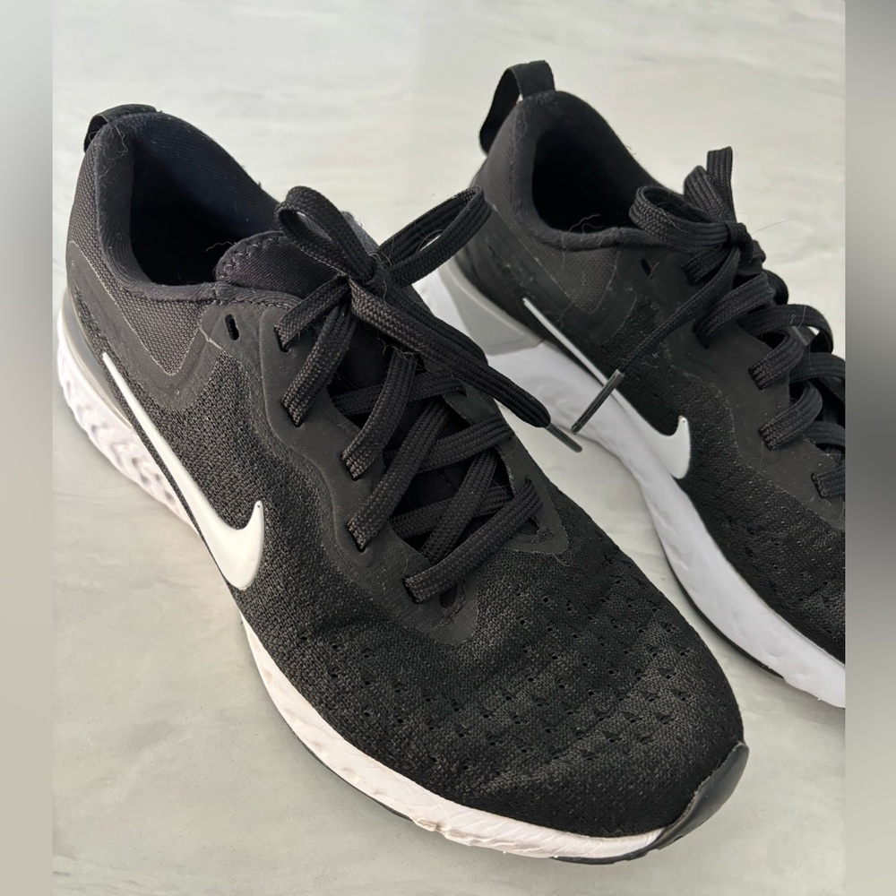 Nike Odyssey React Runners
